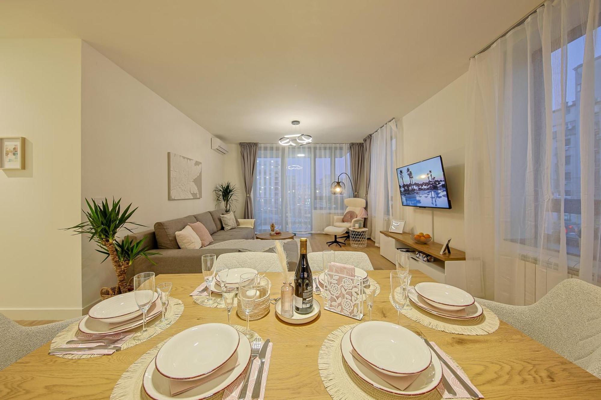 Eternal Lux Waterfront Apartment Belgrade
